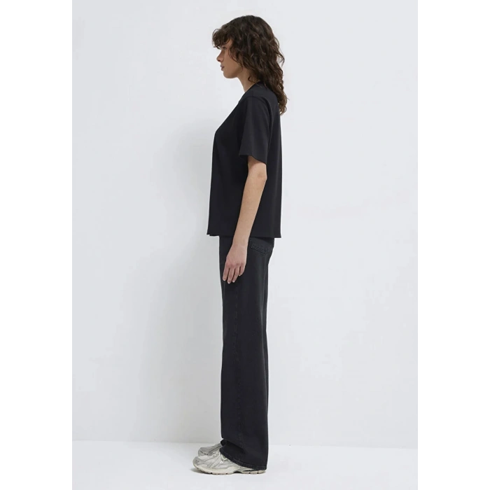 Mavi 1613820 0 Yaka Kadin Tshirt - Siyah