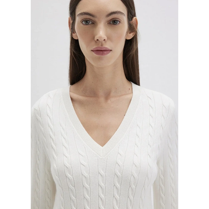 Mavi 1710340 V Yaka Kadin Triko - Ekru