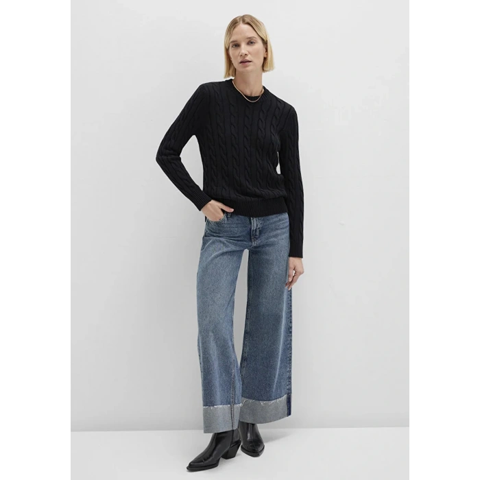 Mavi 1710721 0 Yaka Kadin Triko - Siyah