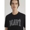 Mavi 0611711 0 Yaka Erkek Tshirt - Siyah