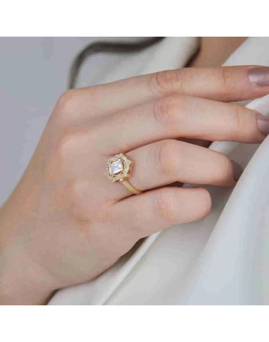 14 Ayar Altın Çerçeveli Baget Yüzük