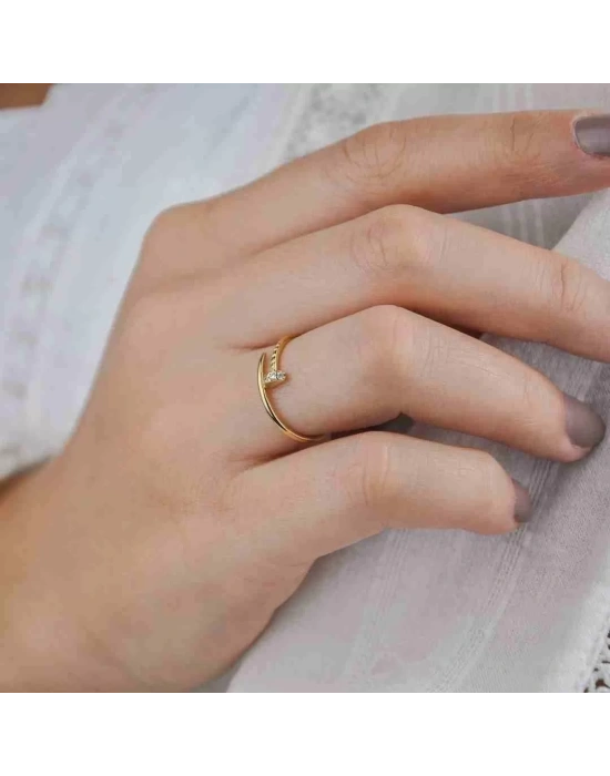 14 Ayar Altın Çivi Yüzük