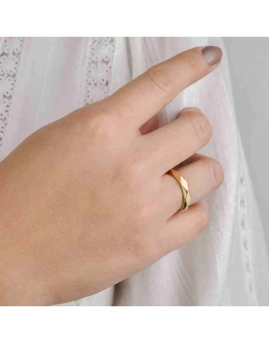 14 Ayar Altın Piramit Sade Yüzük