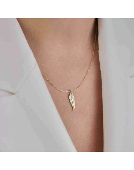 14 Ayar Altın Tüy Kolye