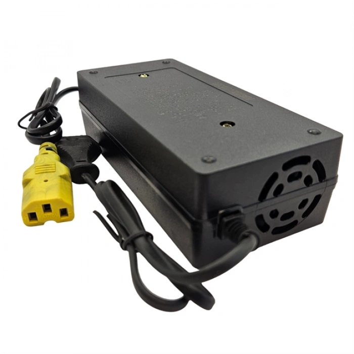 Akülü Çuvalağzı Dikiş Makinesi Şarj Adaptörü / GK9-370-C