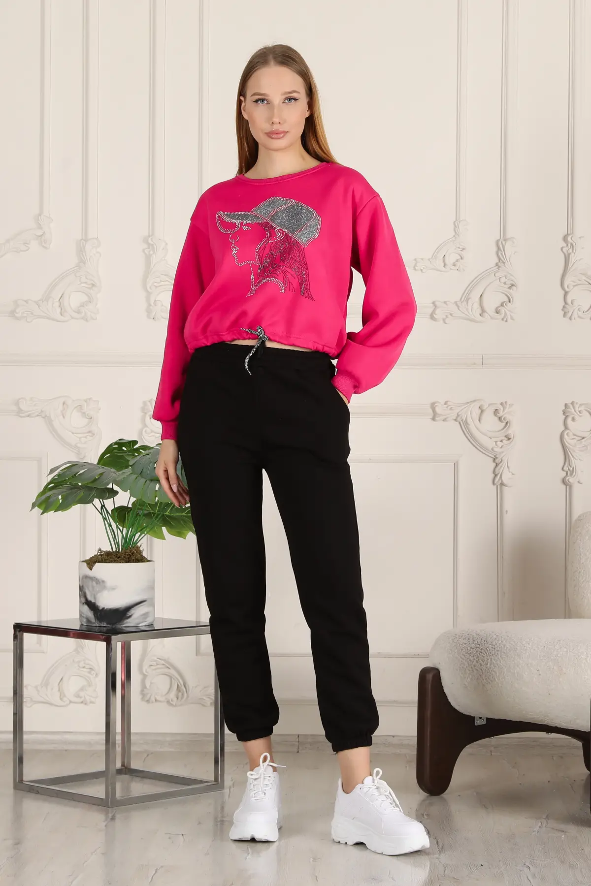 Kadın Taşlı Desen Bisiklet Yaka Alt İp Bağlamalı 3 İplik Şardonlu Sweatshirt Fuşya