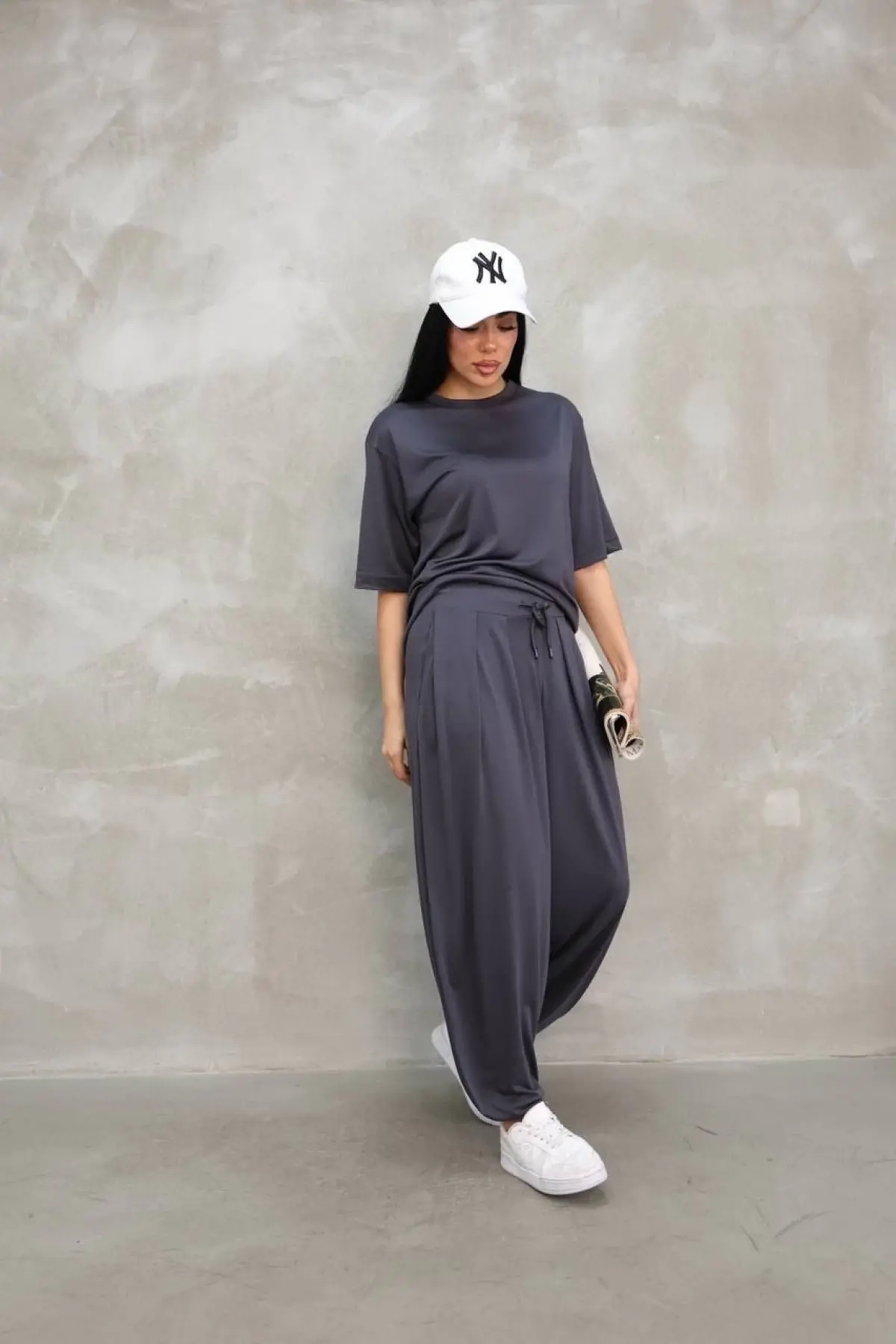 Modal Yumuşak Dokulu Kumaş Oversize Bisiklet Yaka T-shirt Jogger Eşofman Altı Eşofman Takımı-Antrasit