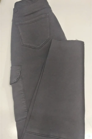 Kadın Dar ve Kısa Paça Kargo Kot Pantolon - Koyu Gri