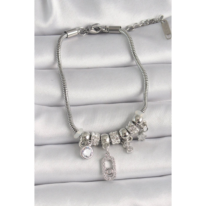 Pirinç Gümüş Renk Zincir Sallantı Zirkon Taşlı Messika Figür Yıldız Detay Kadın Bileklik