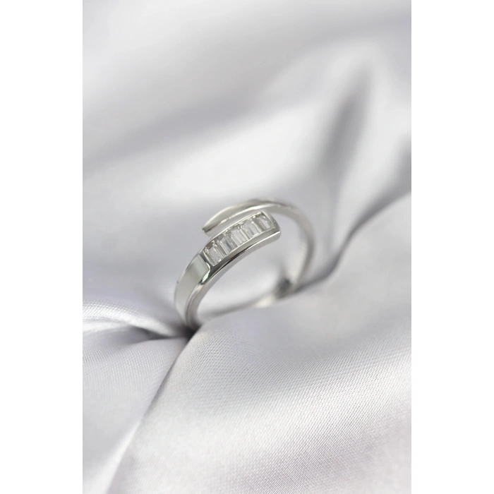 Baget Zirkon Taşlı Gümüş Renk Kadın Yüzük