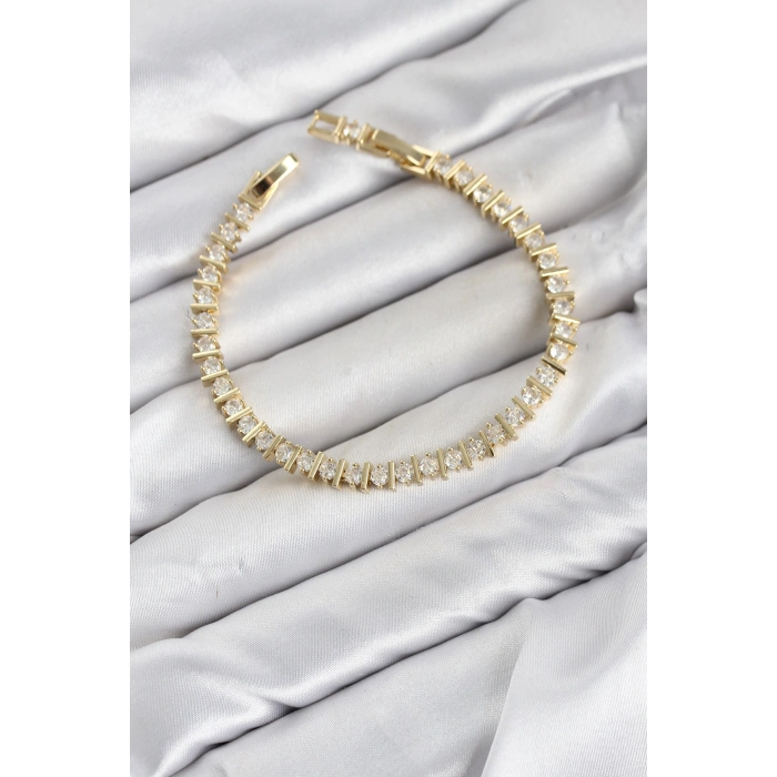 CM Şerit Model Zirkon Taşlı VIP Seri Gold Renk Pirinç Kadın Bileklik