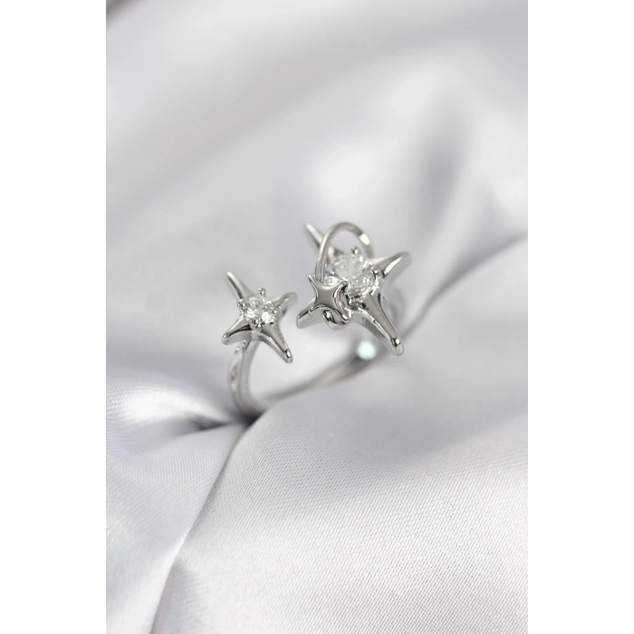 Gümüş Renk Kutup Yıldızı Model Zirkon Taşlı Kadın Yüzük