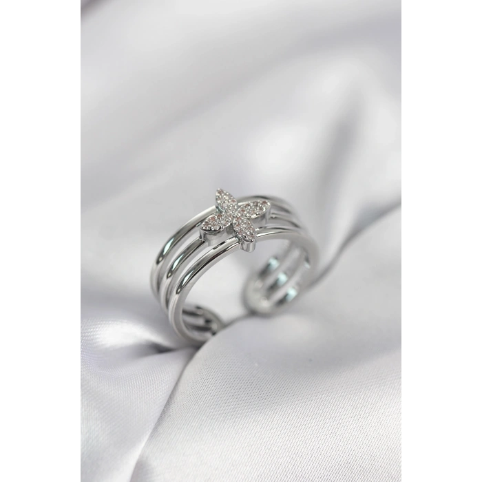 Gümüş Renk Zirkon Taşlı Yonca Model Kadın Yüzük