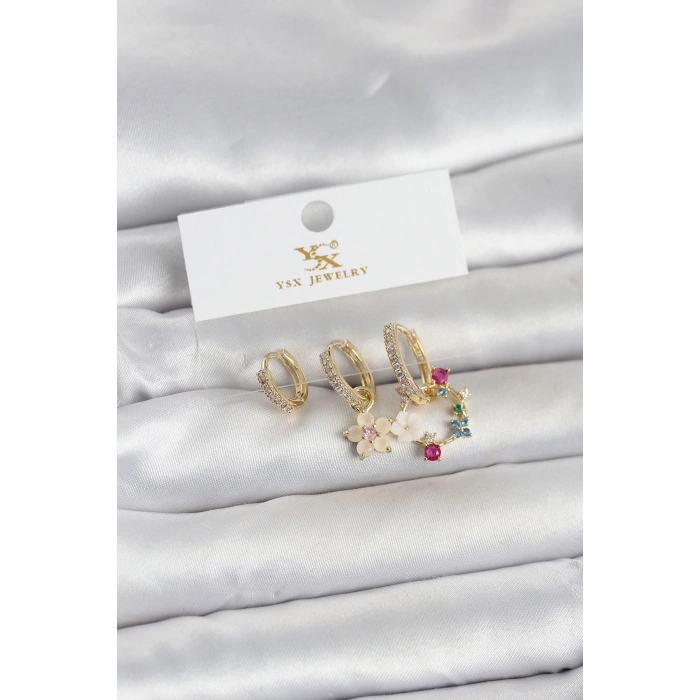 Pirinç Gold Renk Çiçek Model 3lü Kadın Küpe