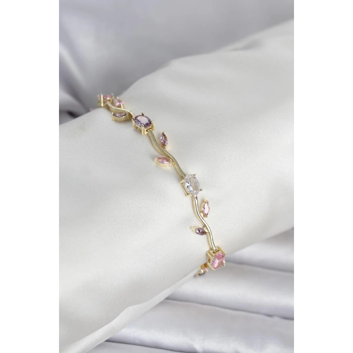 Pirinç Gold Renk Çiçek Sarmaşık Model Kadın Bileklik