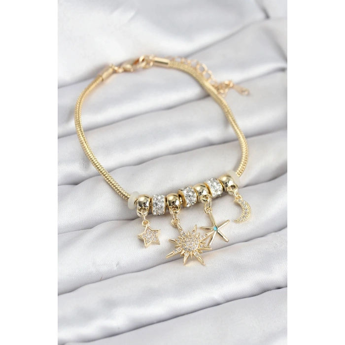 Pirinç Gold Renk Güneş Tema Charmlı Kadın Bileklik