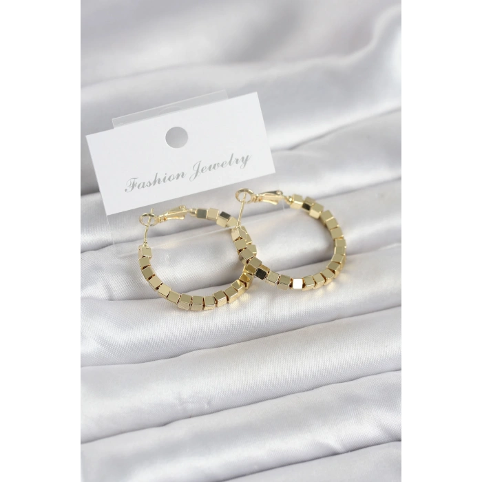 Pirinç Gold Renk Kare Halka Model Kadın Küpe