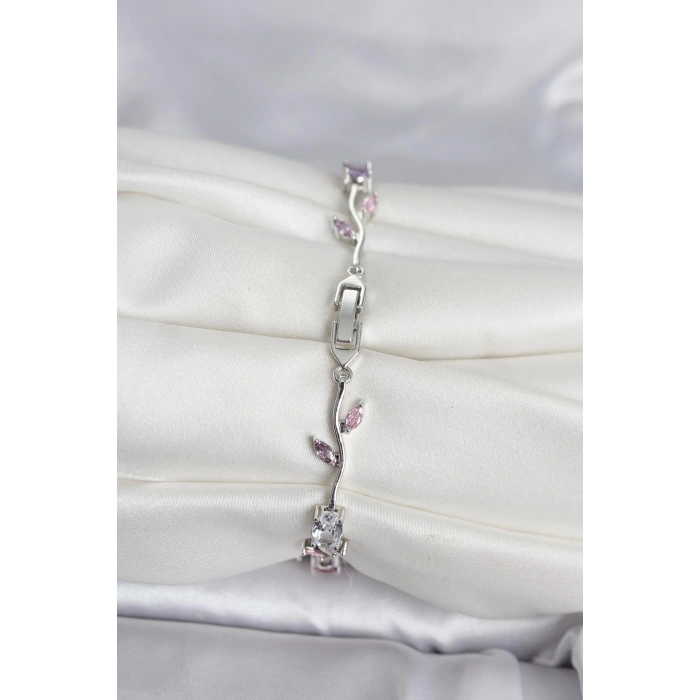 Pirinç Gümüş Renk Çiçek Sarmaşık Model Kadın Bileklik