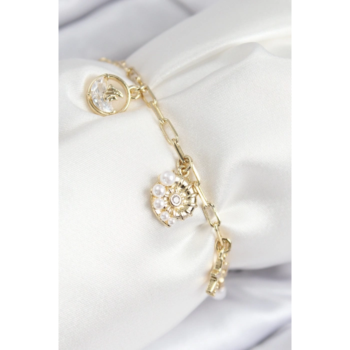 Pirinç Zirkon Taşlı Deniz Kabuğu Model Gold Renk Kadın Bileklik