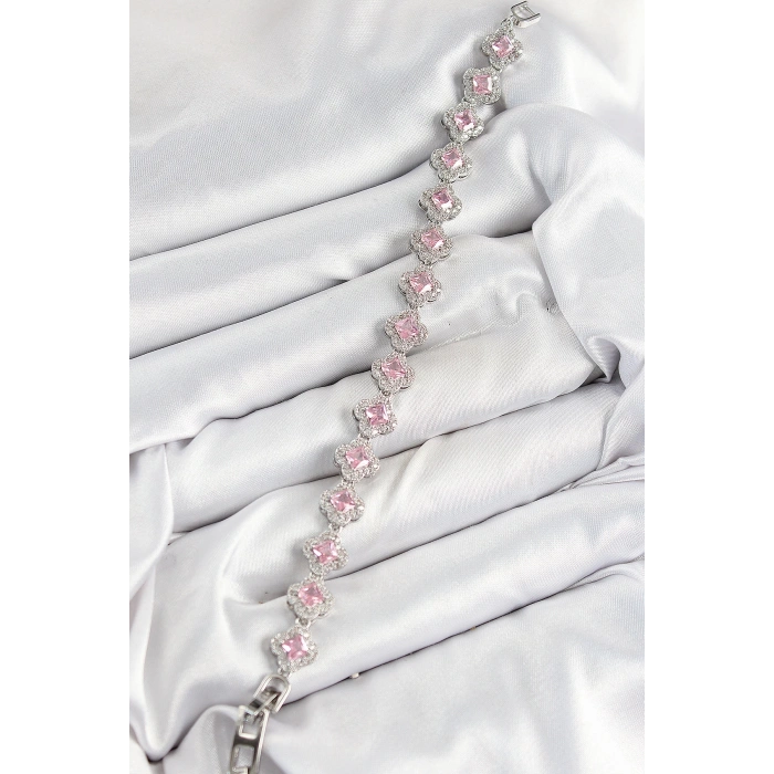 Pirinç Zirkon Taşlı Pembe Yonca Baget Model Gümüş Renk VIP Seri Kadın Bileklik