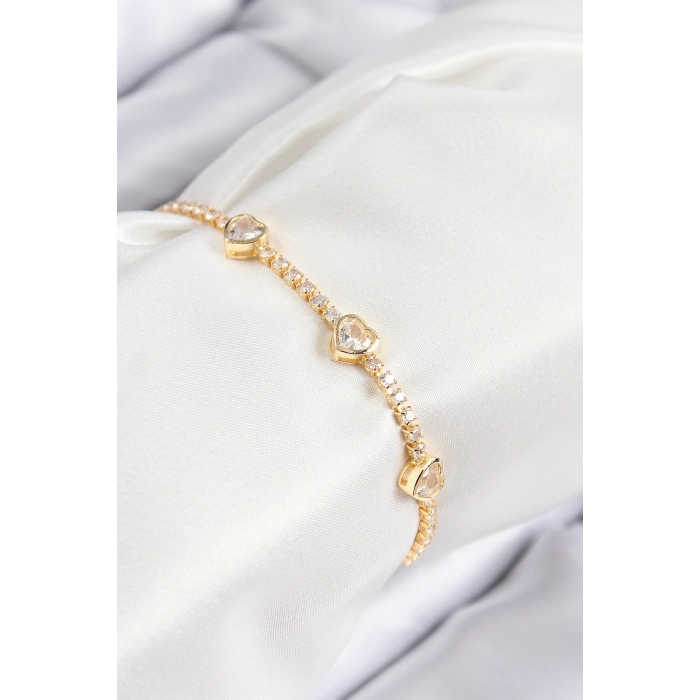 Pirinç Zirkon Taşlı Sıralı Kalp Model Gold Renk Kadın Bileklik