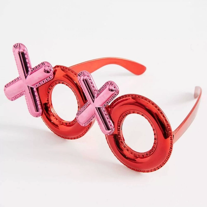 Üreticiniz Kırmızı Renk Xoxo Yazılı Parti Gözlüğü 17x7 Cm