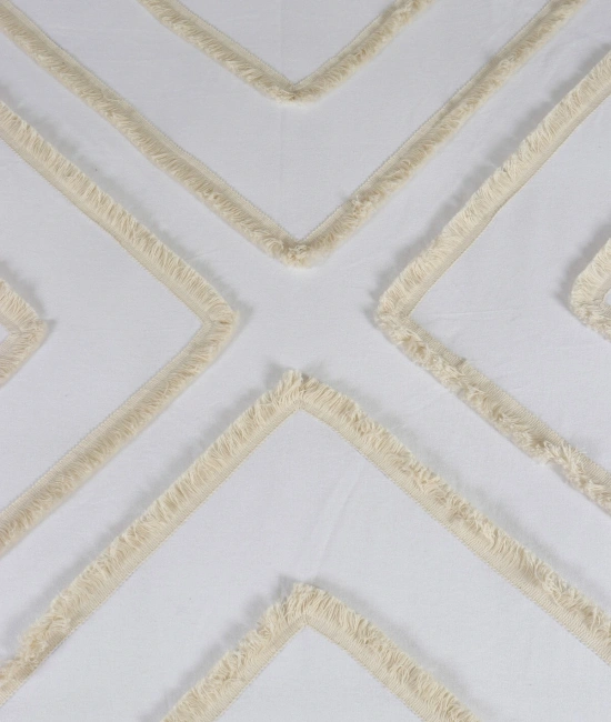 Beyaz Pamuk Keten Çoklu Püsküllü Tek Kişilik Nevresim Takımı (1 Yedek Yastıklı)