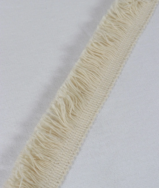 Beyaz Pamuk Keten Çoklu Püsküllü Tek Kişilik Nevresim Takımı (1 Yedek Yastıklı)