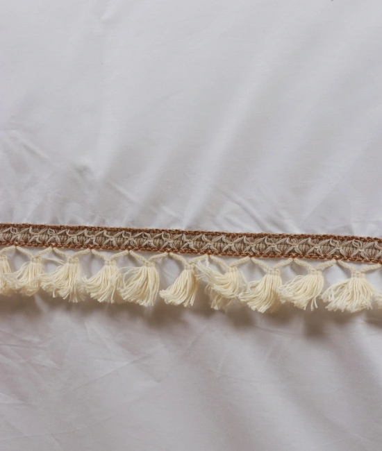 Beyaz Ponponlu %100 Pamuk Tek Kişilik Nevresim Takımı