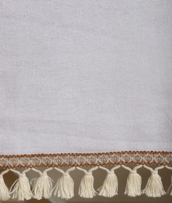 Beyaz Pamuk Keten Şerit Ponponlu Masa Örtüsü