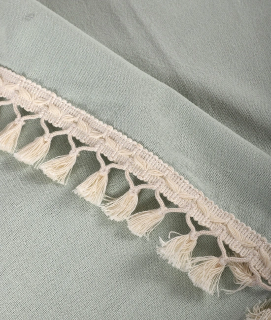 Premium Adaçayı Yeşili Ponponlu Masa Örtüsü