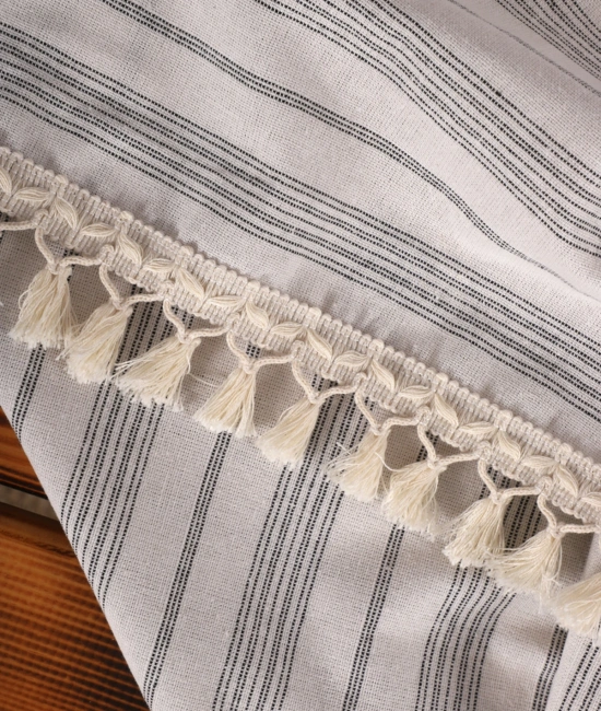 Keten Gri Antrasit Çizgili Ponponlu Masa Örtüsü