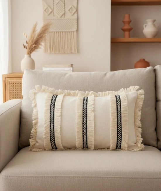 Keten Krem Üç Püsküllü Kırlent 2 Adet Kırlent Kılıfı (35 x 55)