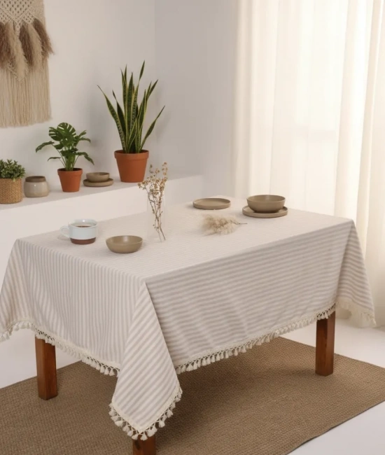 Bej Çizgili Keten Ponponlu Masa Örtüsü