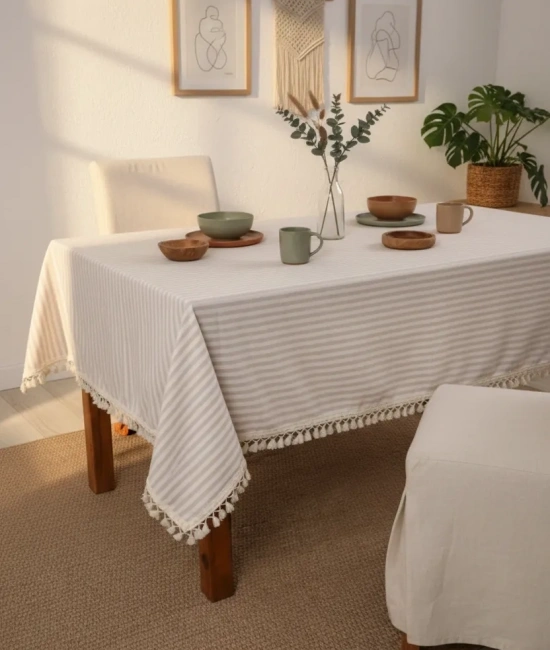 Bej Çizgili Keten Ponponlu Masa Örtüsü