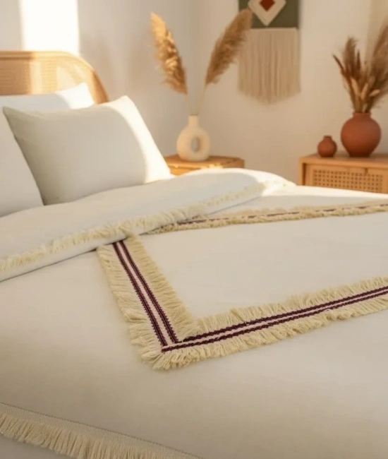 Beyaz Pamuk Keten Renkli Püsküllü Çift Kişilik Nevresim Takımı