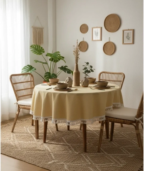 Sarı Keten Ham Ponponlu Yuvarlak Masa Örtüsü