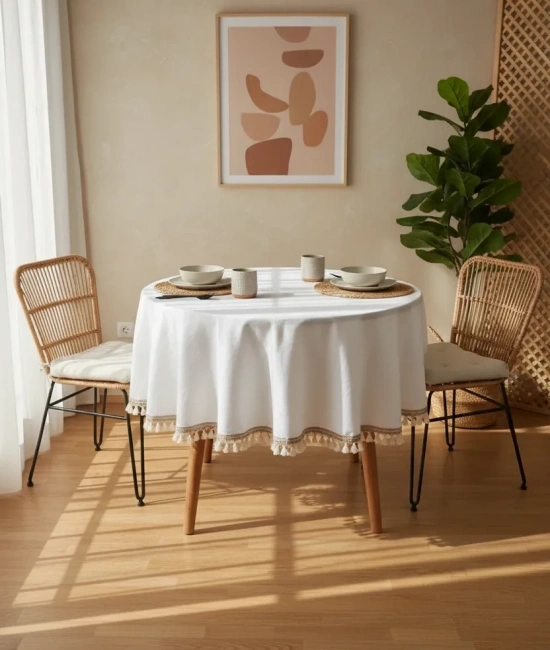 Beyaz Keten Şerit Ponponlu Yuvarlak Masa Örtüsü