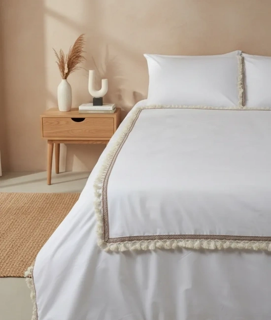 Beyaz Ponponlu %100 Pamuk Tek Kişilik Nevresim Takımı