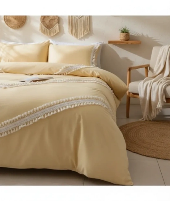 Sarı Renkli Pamuk Çift Ponponlu Tek Kişilik Nevresim Takımı(YEDEK YASTIKLI)