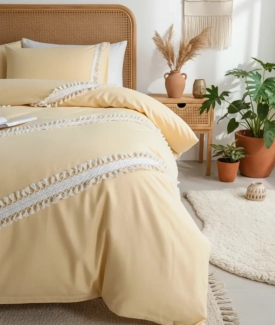 Sarı Renkli Pamuk Çift Ponponlu Tek Kişilik Nevresim Takımı(YEDEK YASTIKLI)