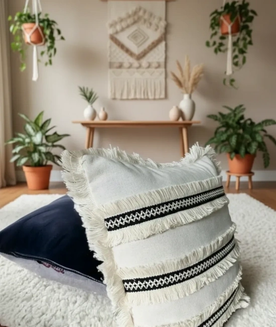 Özel Tasarım Siyah Püsküllü Keten Krem Kırlent 2 Adet Kırlent Kılıfı (43 x 43)