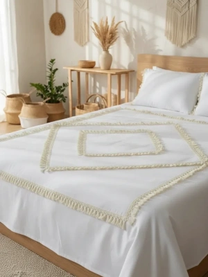 Beyaz Pamuk Keten Çift Kişilik Mozaik Ponponlu (yedek Yastıklı) Nevresim Takımı