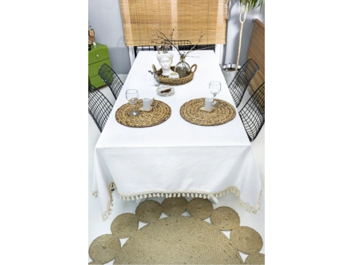 Beyaz Keten Ham Ponponlu Masa Örtüsü