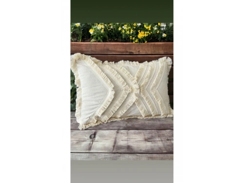 Çoklu Püsküllü Krem Keten Kırlent Kırlent Kılıfı (35 x 55)