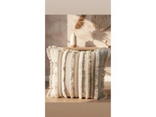 Üç Dantelli Püsküllü Ham Keten Krem Kırlent Kılıfı