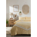 Sarı Renkli Pamuk Çift Ponponlu Tek Kişilik Nevresim Takımı(YEDEK YASTIKLI)