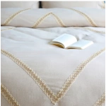 Çift Kişilik Ham Keten Nevresim Seti Jüt Dantelli Ponponlu Kahverengi Şerit Detaylı