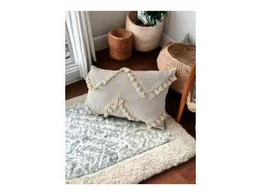 Özel Tasarım Çapraz Ponpon Tekli Keten Krem Kırlent Kılıfı(35X55)