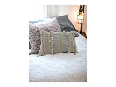 Ham Keten Üç Dantelli Ponponlu Kırlent Kırlent Kılıfı